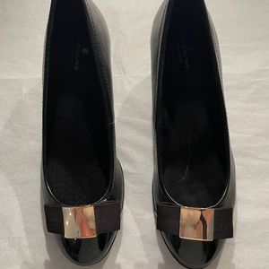 Bandolino wedge shoes